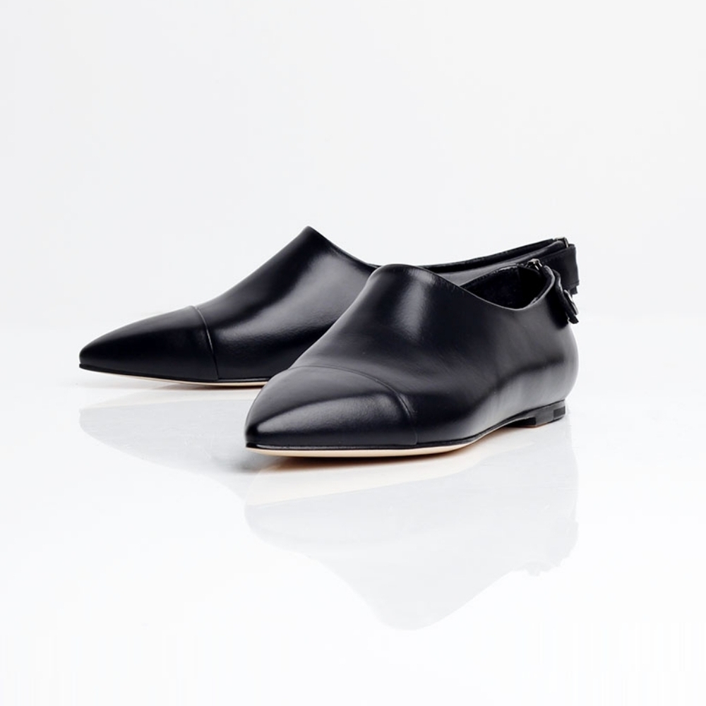 Vince Women's Dark Leather Flats - Picture 3 of 8